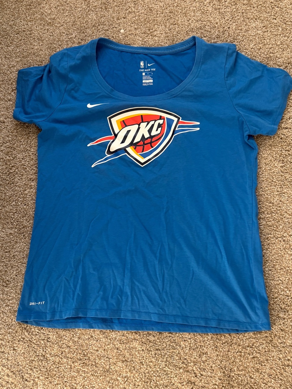 5 for $25 Nike women’s Blue OKC Thunder Short Sleeve Tee